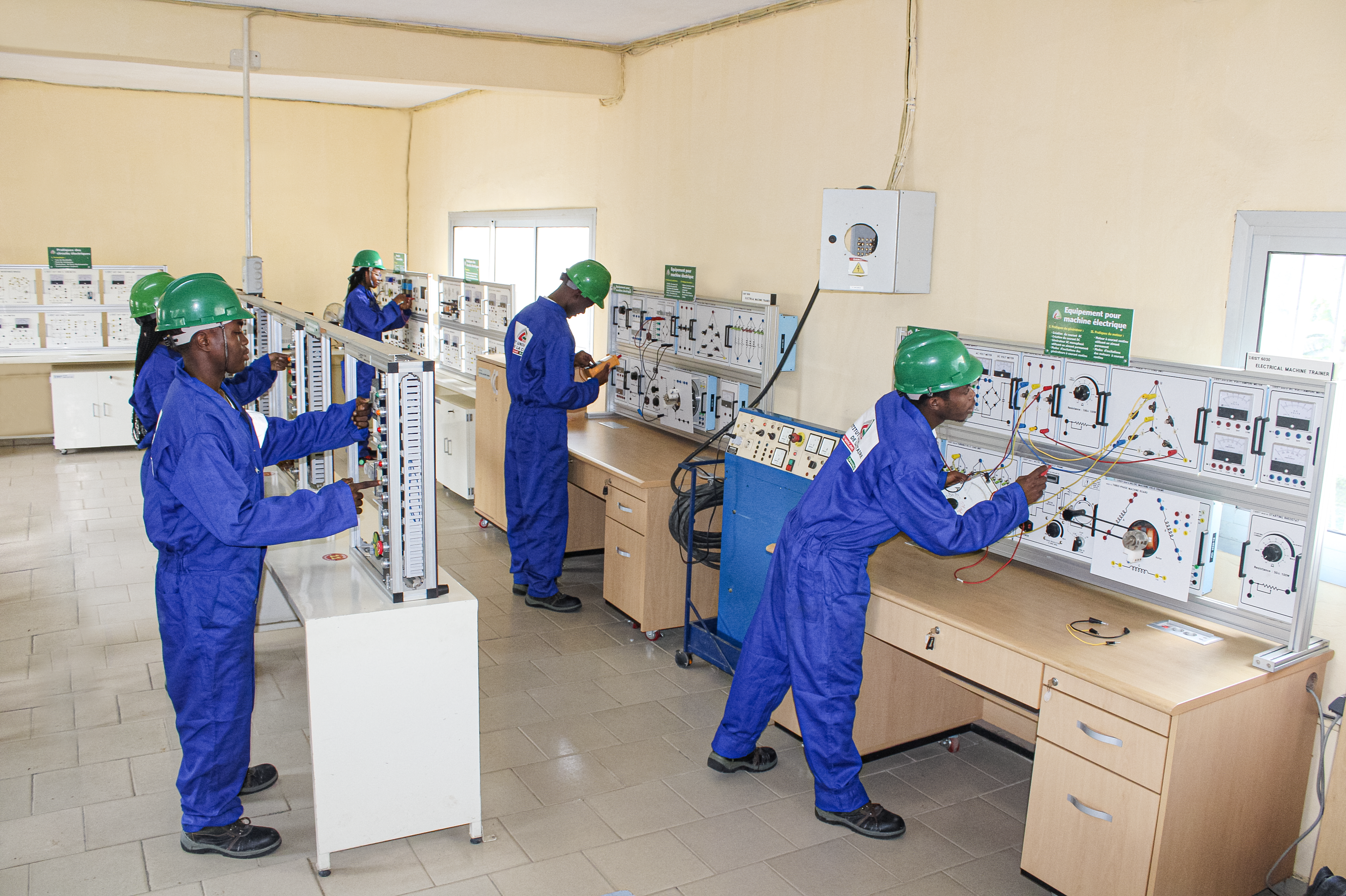 Electrical Engineering Lab